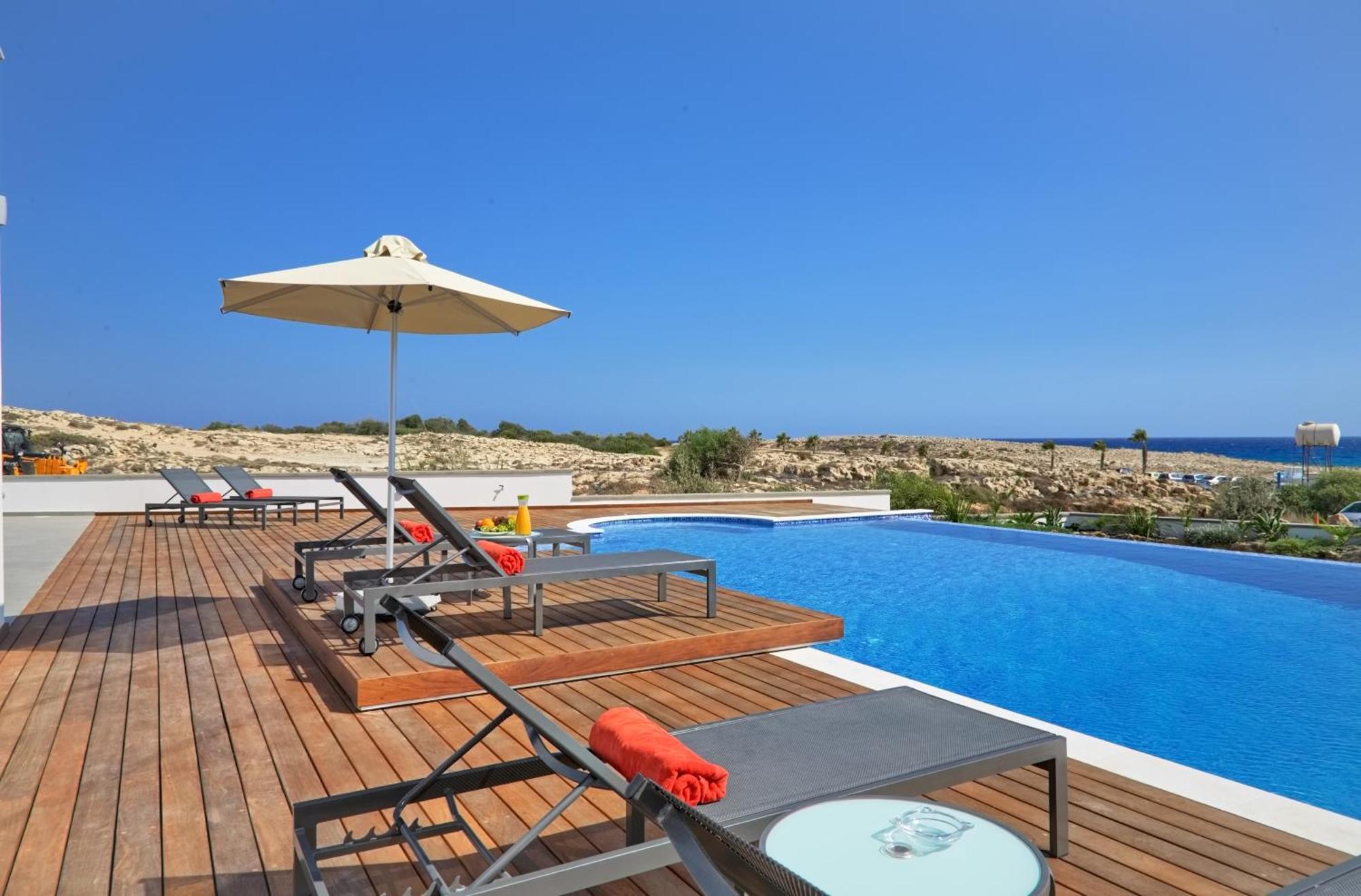 Beachfront Luxury Villa Idania 아이아 나파 외부 사진