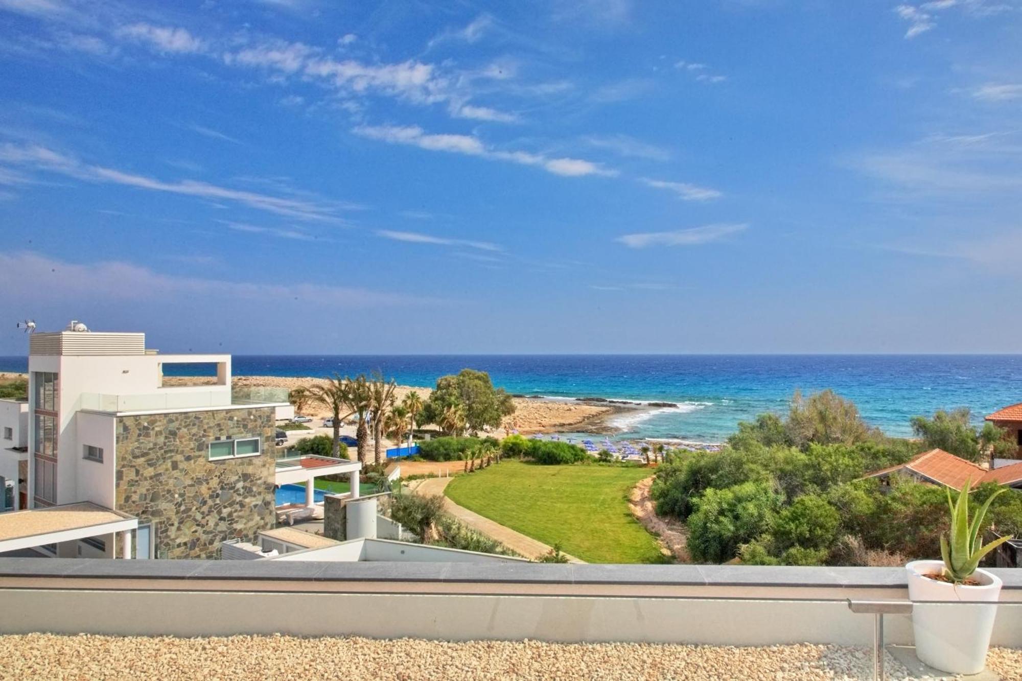 Beachfront Luxury Villa Idania 아이아 나파 외부 사진