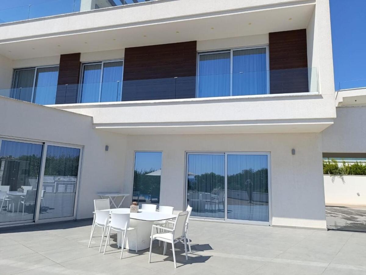 Beachfront Luxury Villa Idania 아이아 나파 외부 사진