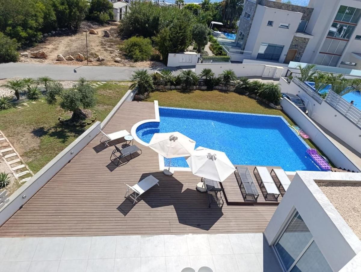Beachfront Luxury Villa Idania 아이아 나파 외부 사진