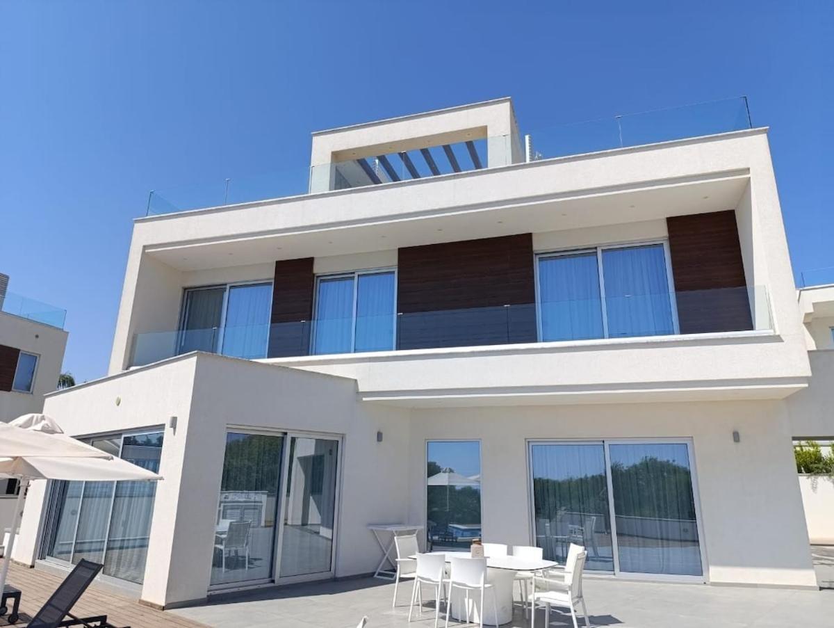 Beachfront Luxury Villa Idania 아이아 나파 외부 사진